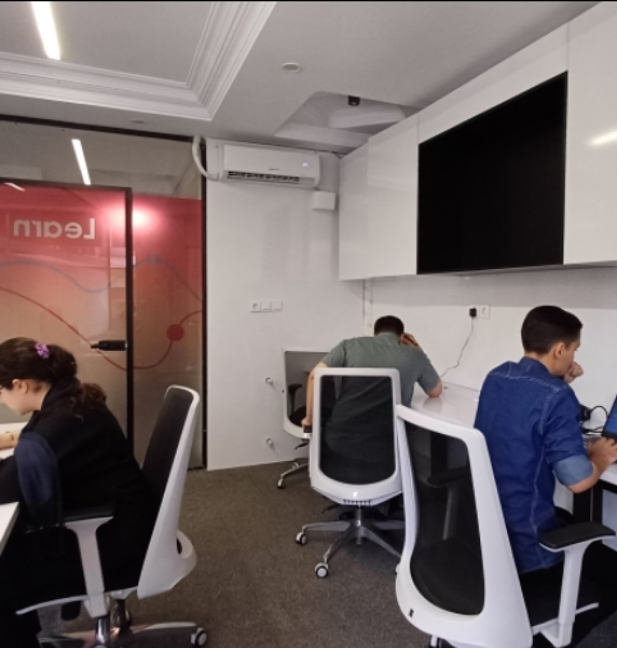 photo_2024-12-18_16-58-56