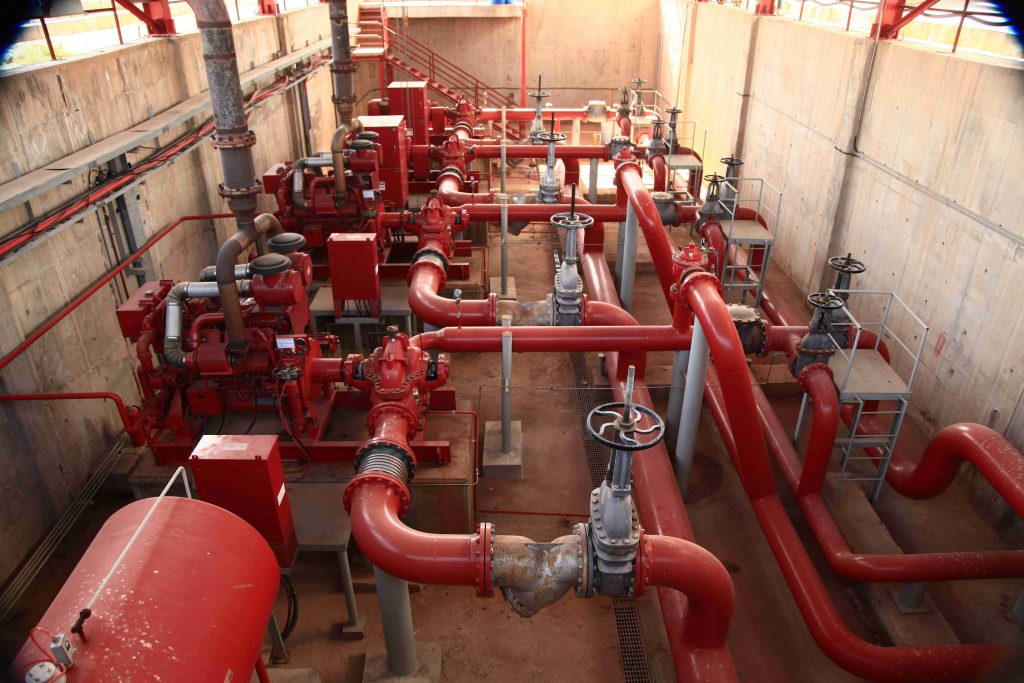 اجرای مخازن ذخیره آتش نشانی، ایستگاه پمپاژ، پایپینگ، برق و ابزاردقیق و اعلان و اطفاء حریق تاسیسات نفتی منطقه بهرگان